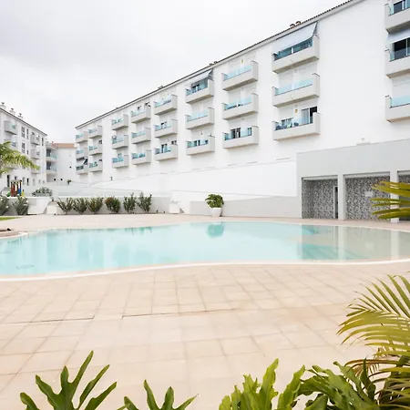 公寓 Home2book Relaxing Poolside Escape, 阿罗纳