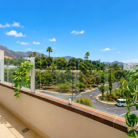 Home2book Relaxing Poolside Escape, Apartamento *