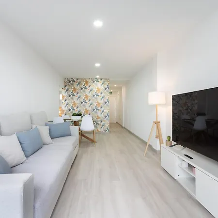 Appartamento Home2book Relaxing Poolside Escape,